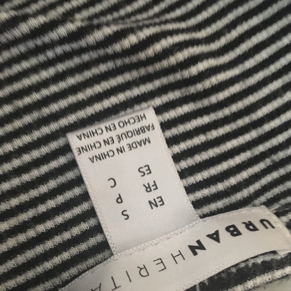 Crop top 🌜 - Picture 4 of 4